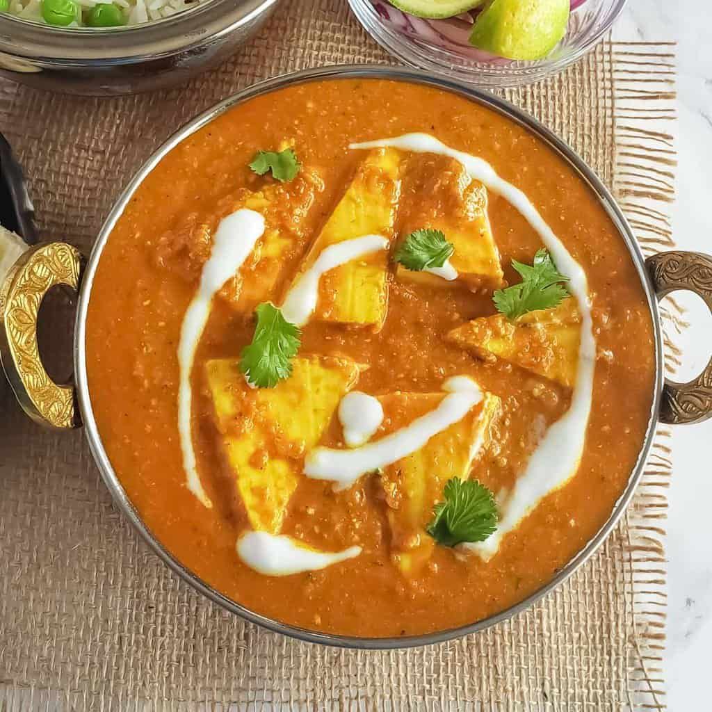 Shahi Paneer (White / Red Gravy)