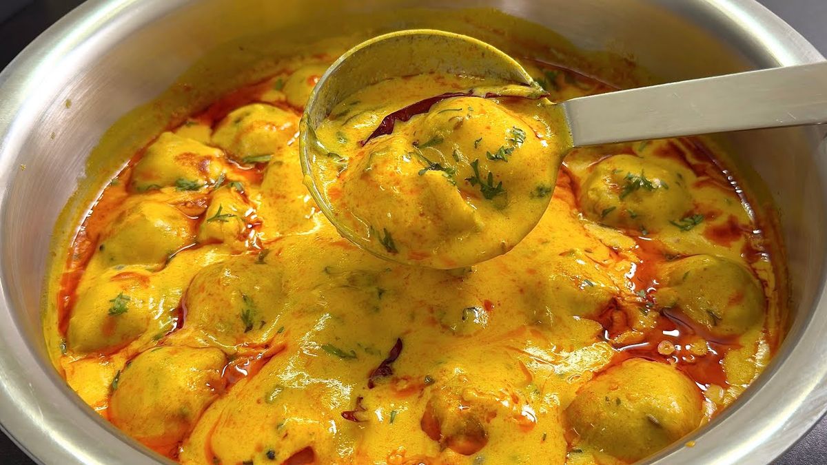 Besan Kadhi Pakodi